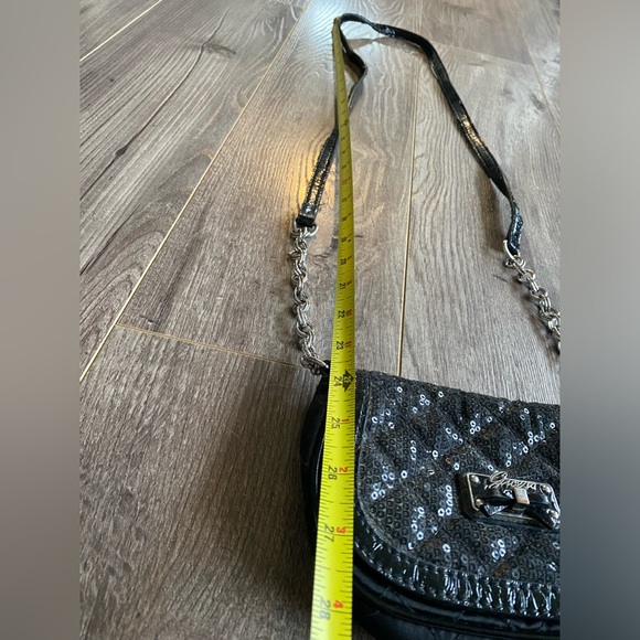 Guess Vintage y2k mini purse, long strap, black sequence and quilted - Picture 14 of 14